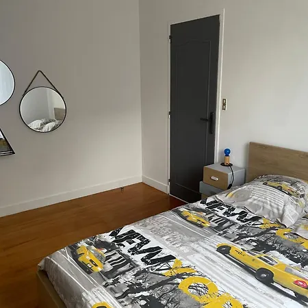 Holiday home Proche Port Commerces Et Gare A 2h De Paris *